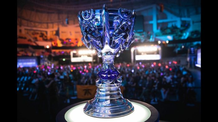 5 most unique esports trophies